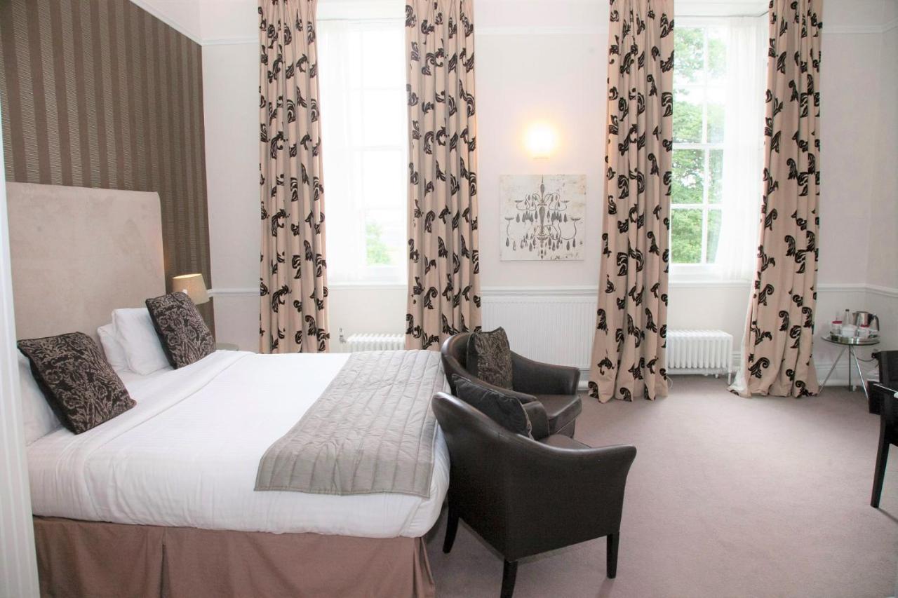 Western Hall 3* Aston (South Yorkshire)