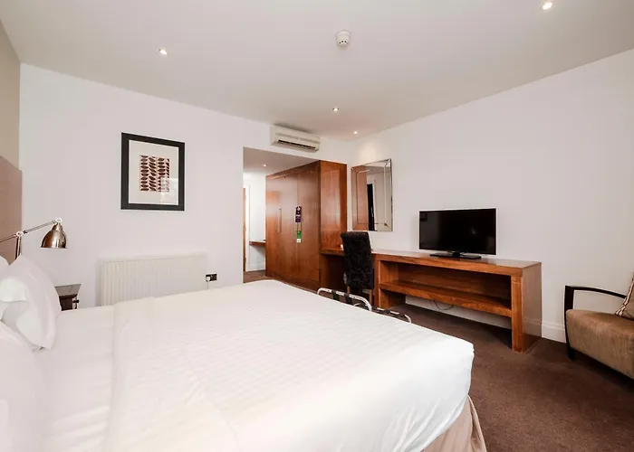 Best Western Plus Aston Hall Hotel